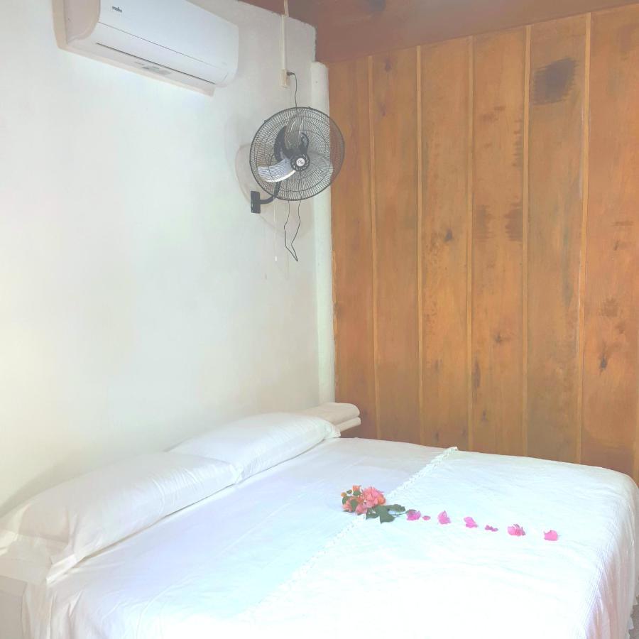 Casa Lao Centro Hotel Zihuatanejo Bagian luar foto