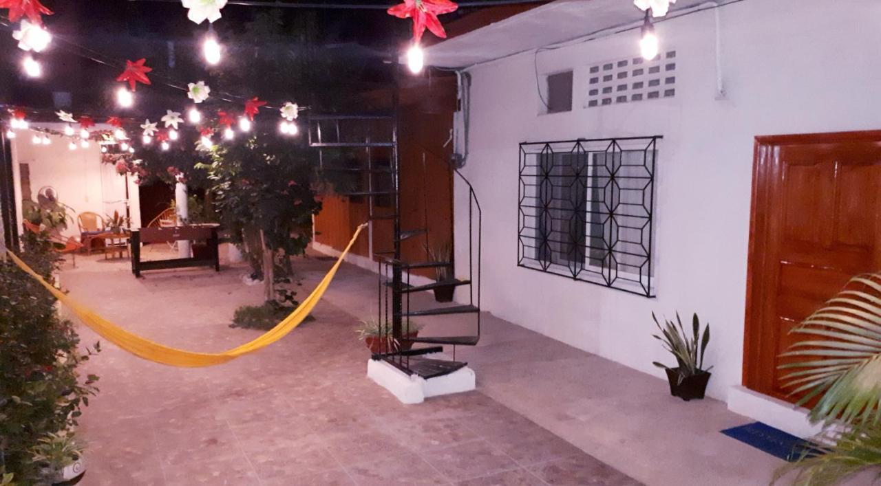 Casa Lao Centro Hotel Zihuatanejo Bagian luar foto