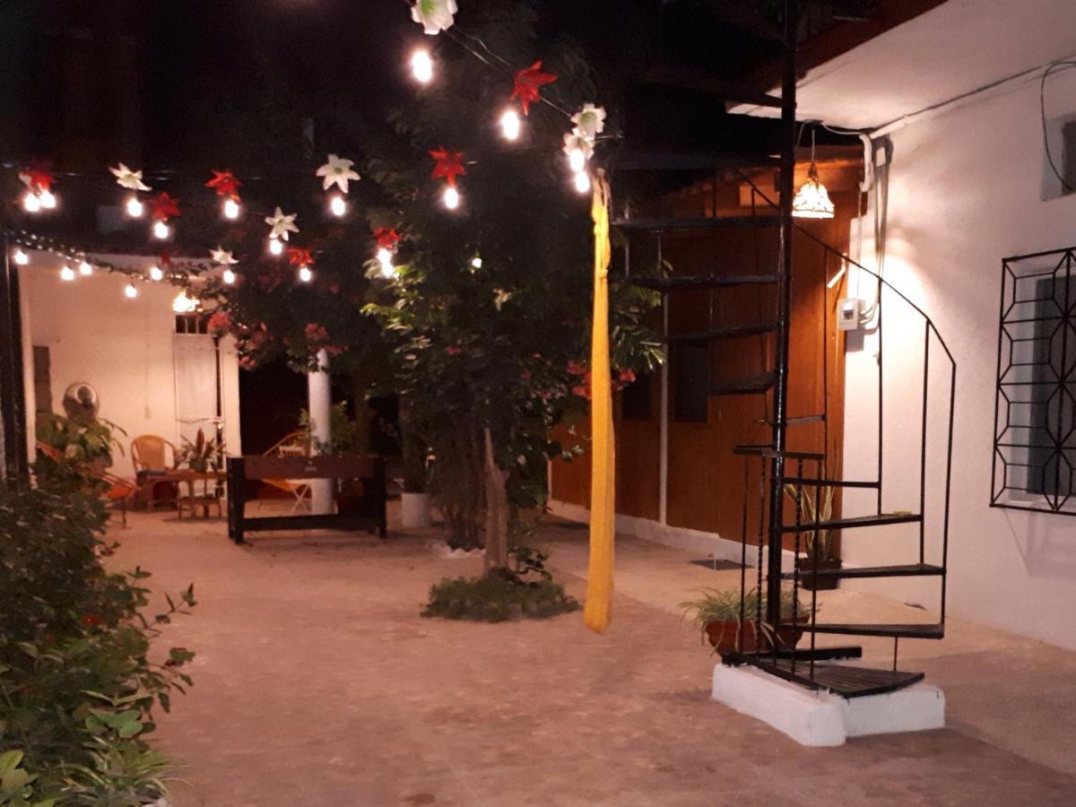 Casa Lao Centro Hotel Zihuatanejo Bagian luar foto