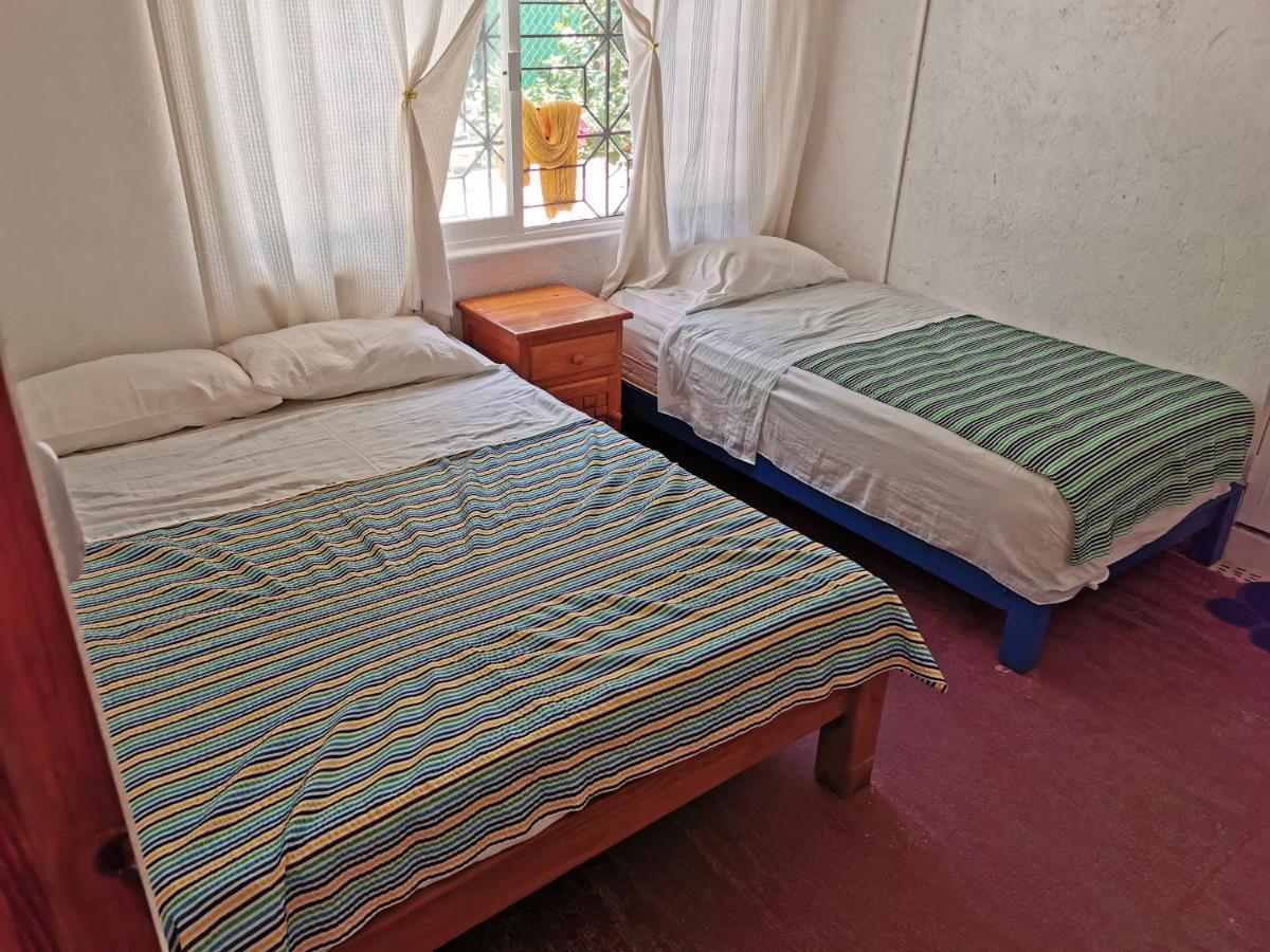 Casa Lao Centro Hotel Zihuatanejo Bagian luar foto